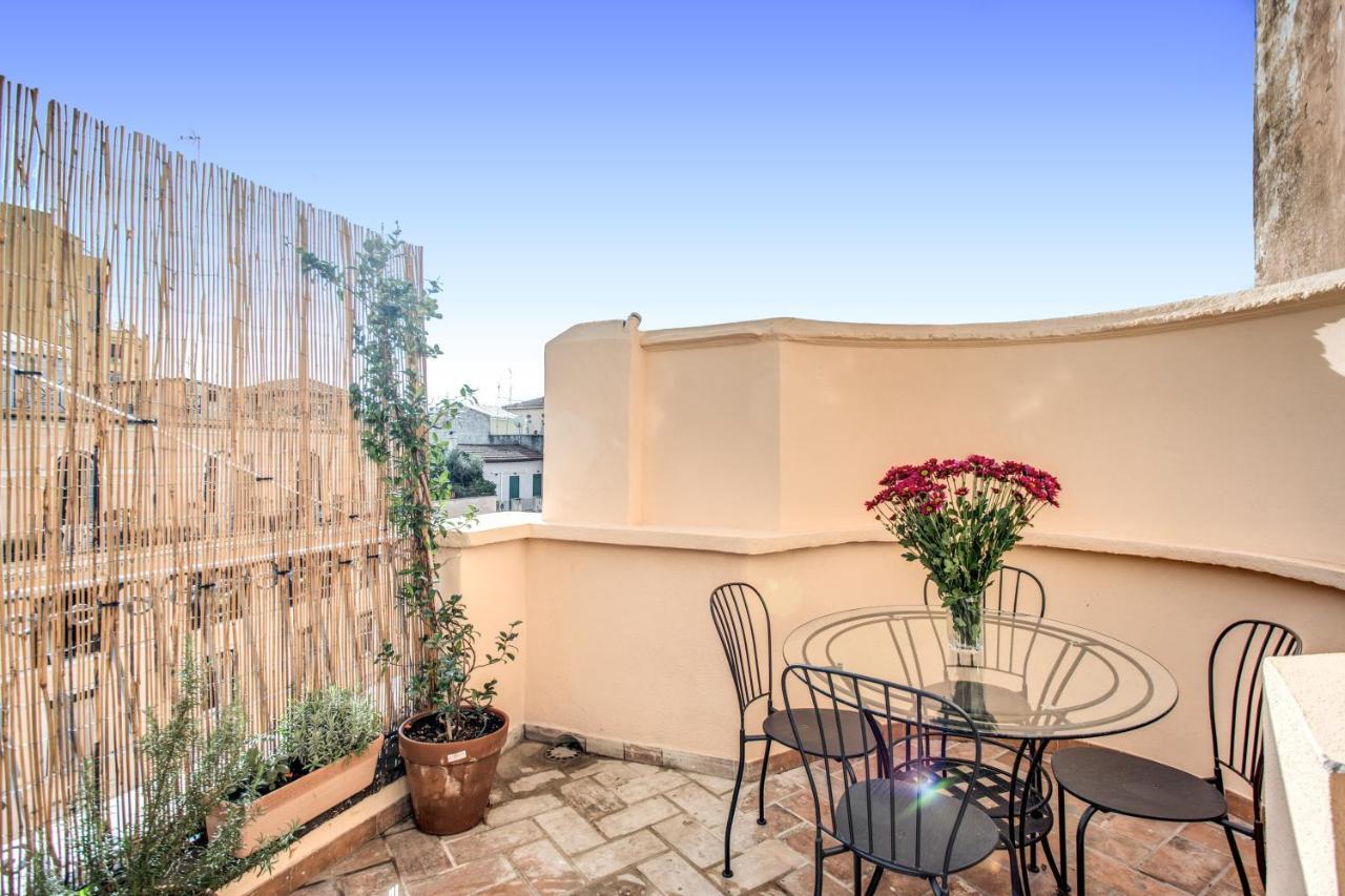 Cavour Attic With Terrace Apartment Rome Exterior photo