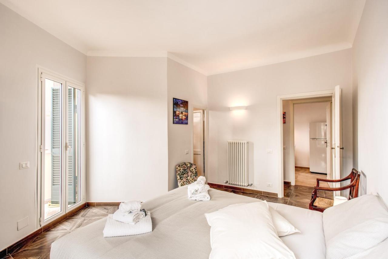 Cavour Attic With Terrace Apartment Rome Exterior photo
