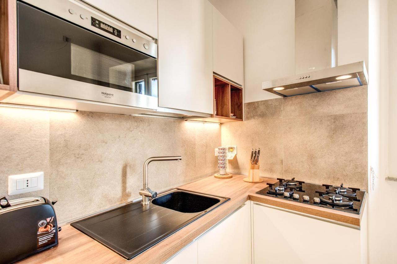 Cavour Attic With Terrace Apartment Rome Exterior photo