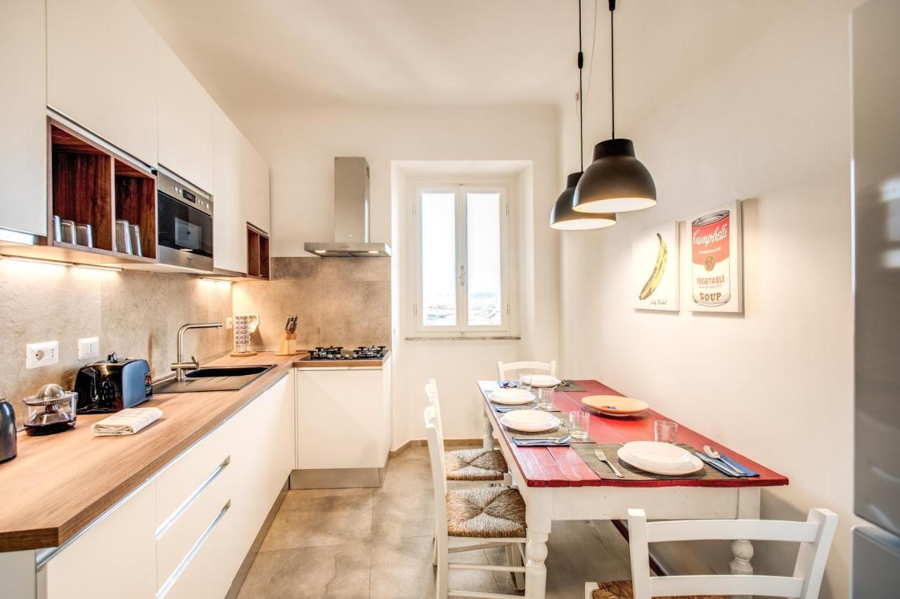 Cavour Attic With Terrace Apartment Rome Exterior photo