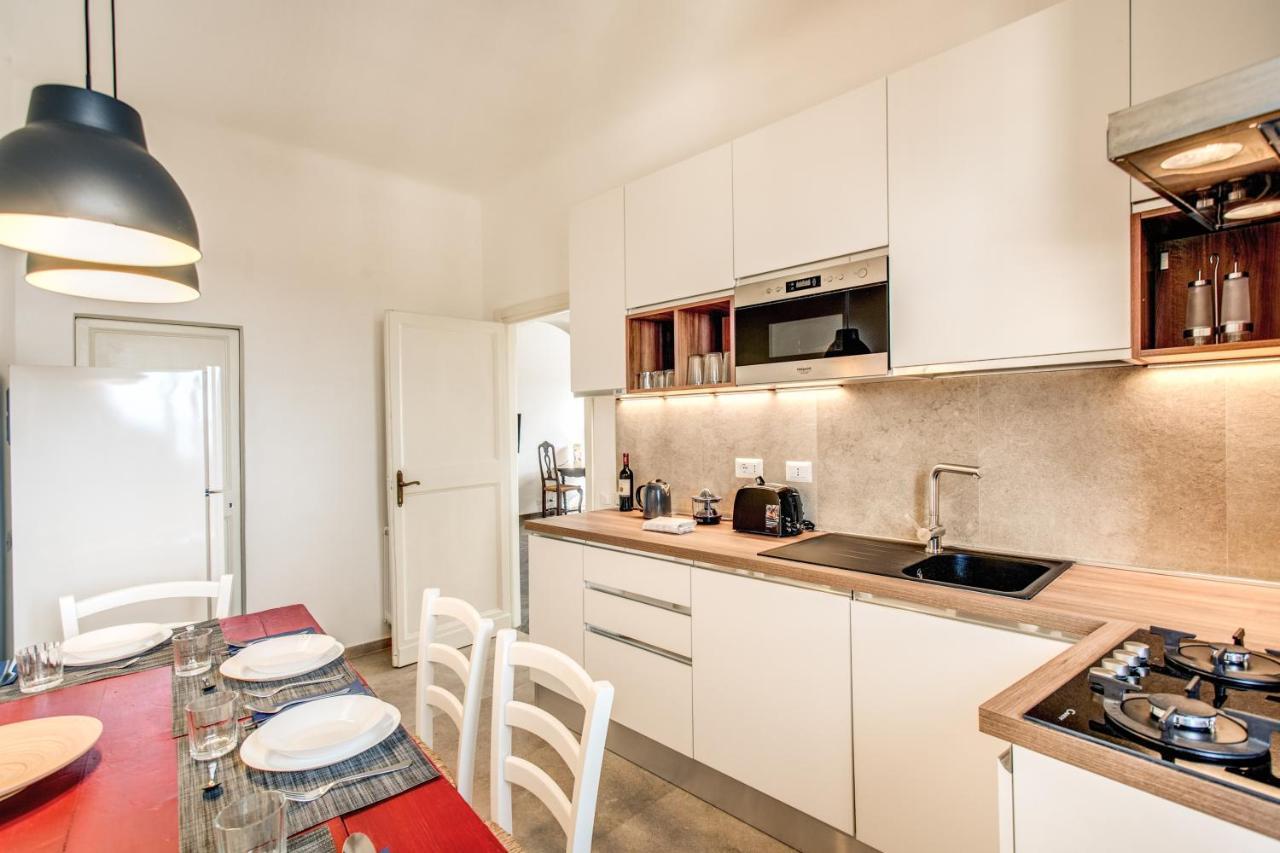 Cavour Attic With Terrace Apartment Rome Exterior photo